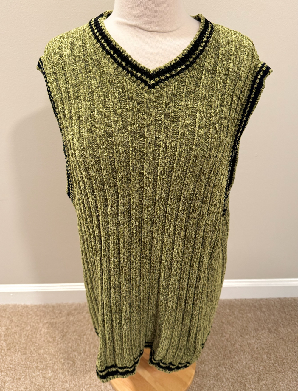Vintage Cousin Johnny XL Sweater Vest Green Chenille Ribbed Prep Indiesleeze Y2K